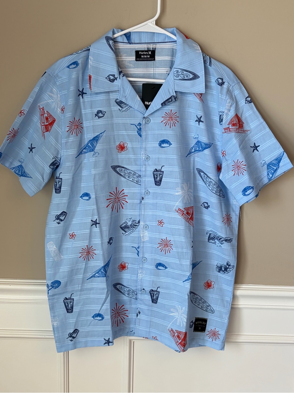 Hurley Men’s Surf Shack Button Front Shirt, NWT Medium, Beach Coastal Resort